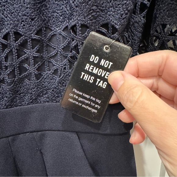 Worn Once navy blue jumpsuit, beautiful, feminine and delicate, very flattering - Picture 10 of 11